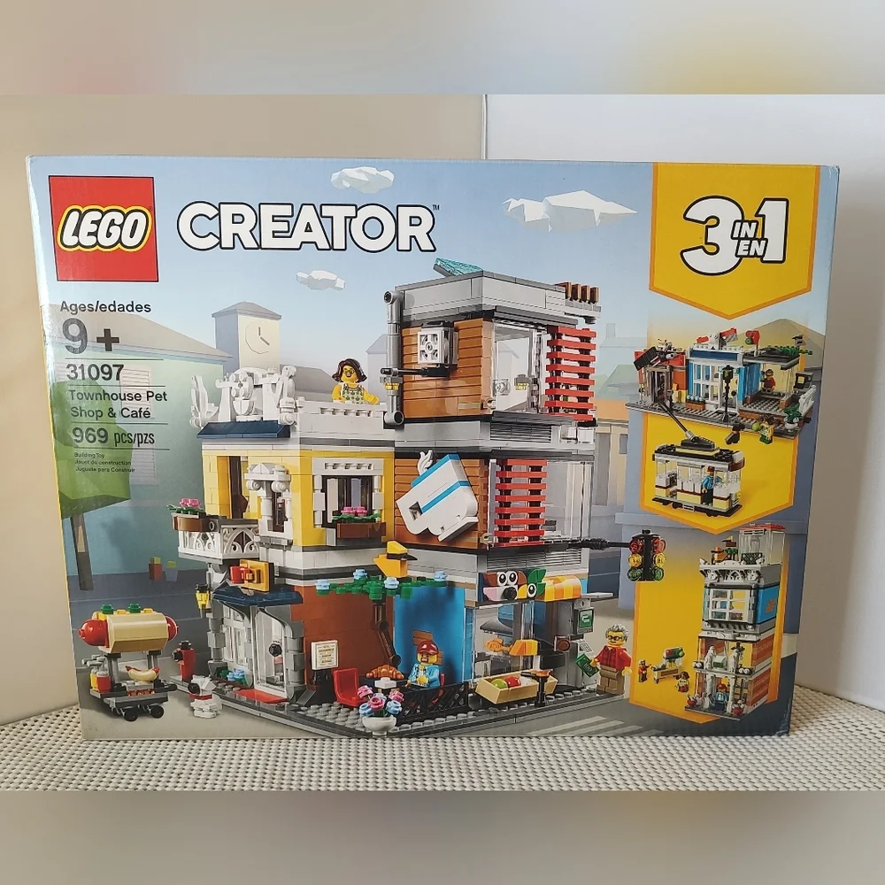 Lego Creator 3-in-1 31097 Townhouse Pet Shop And Cafe NWT Building Toy Set